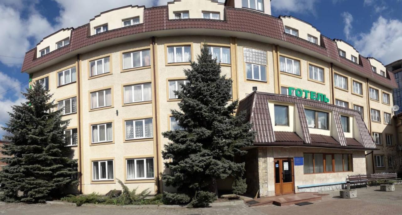 Prykarpattya Hotel Ivano-Frankivsk Exterior photo