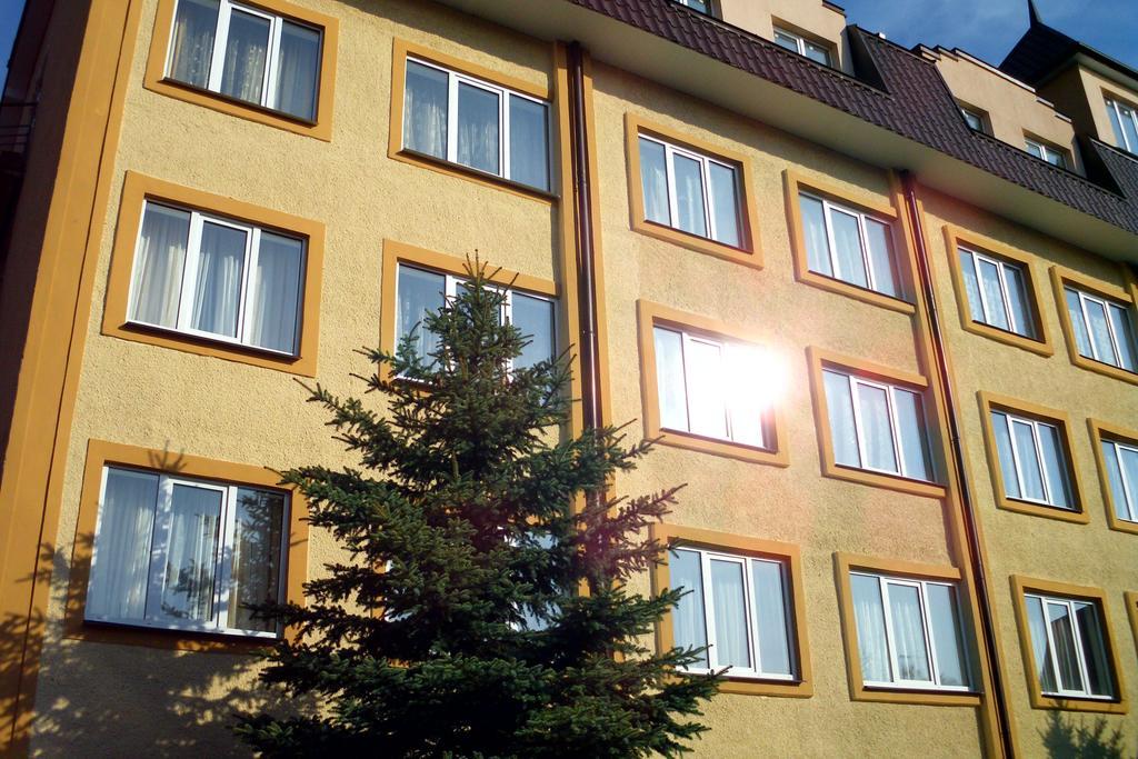Prykarpattya Hotel Ivano-Frankivsk Exterior photo